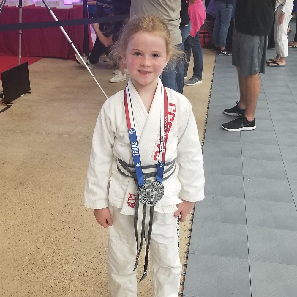 Meet your Posher, Kelly